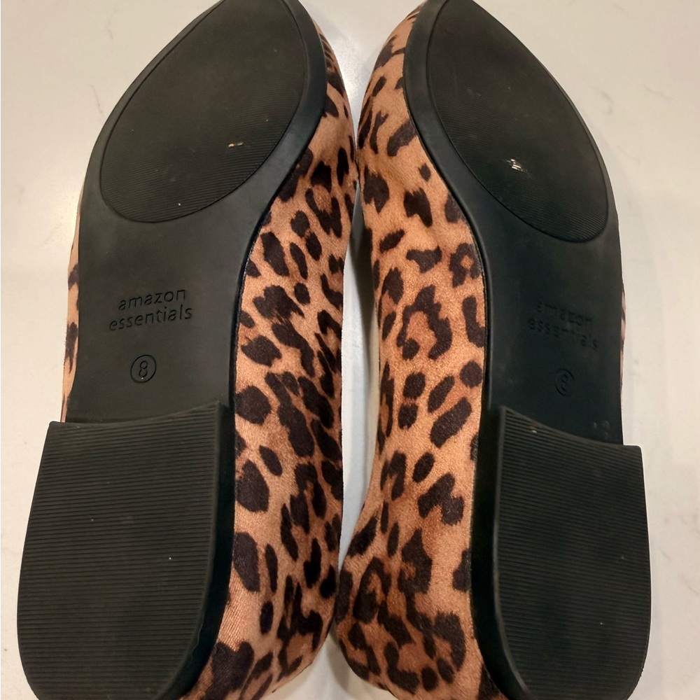 EUC - Amazon Essentials Womens Loafer Flat - Picture 6 of 6